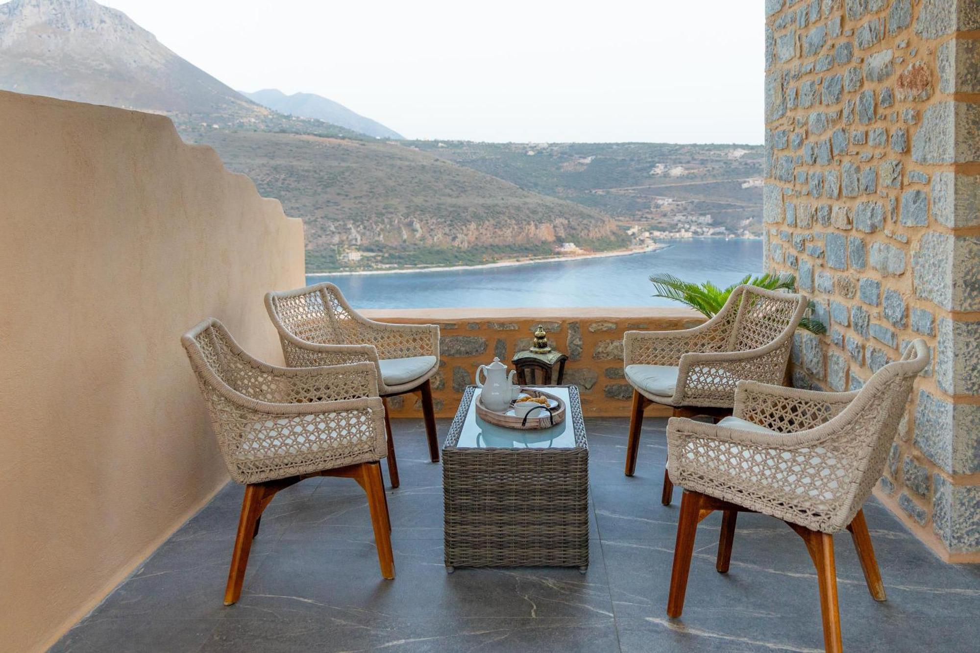 Karavostásion Akrolithi Guesthouse מראה חיצוני תמונה