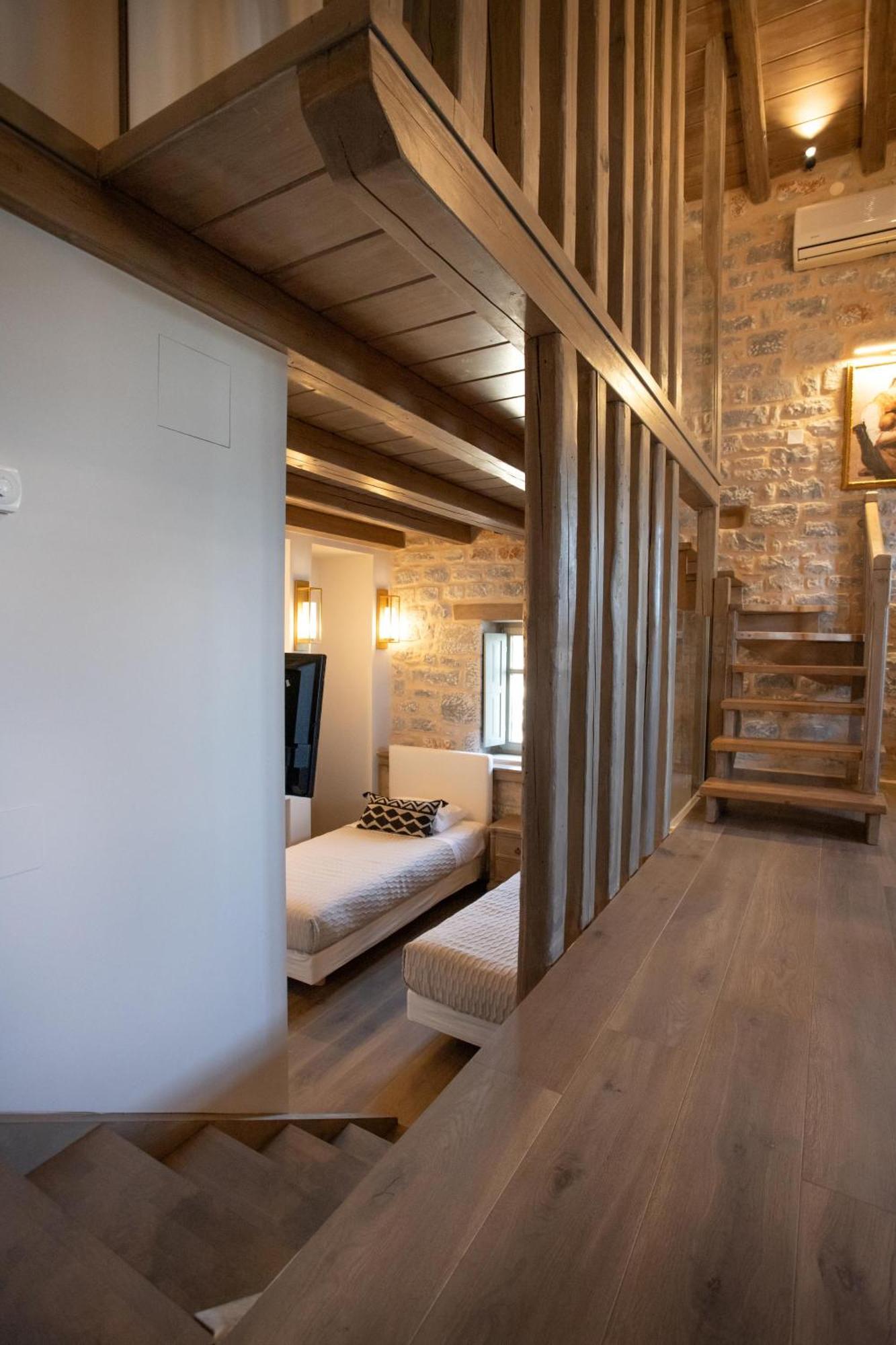 Karavostásion Akrolithi Guesthouse מראה חיצוני תמונה