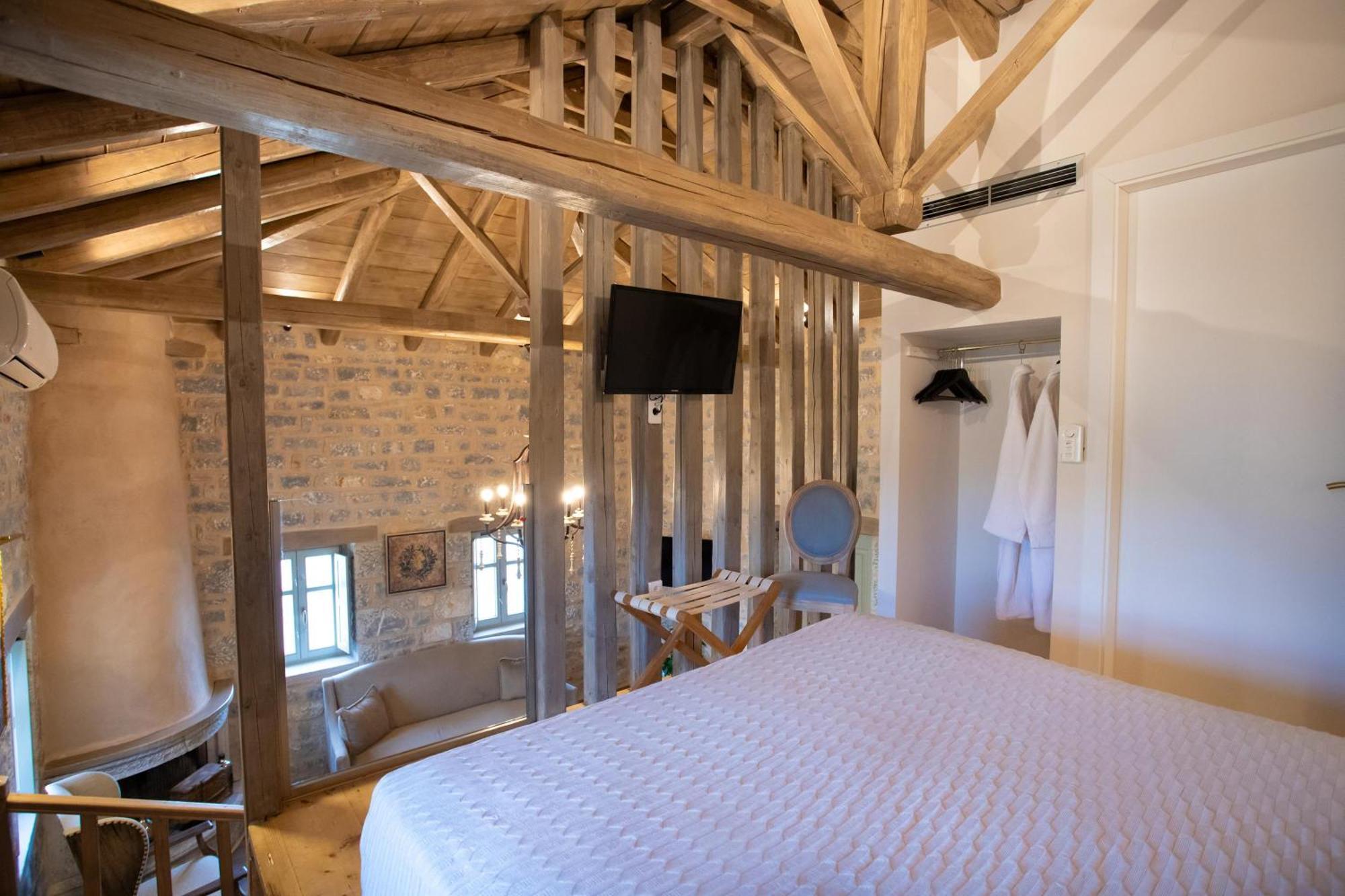 Karavostásion Akrolithi Guesthouse מראה חיצוני תמונה