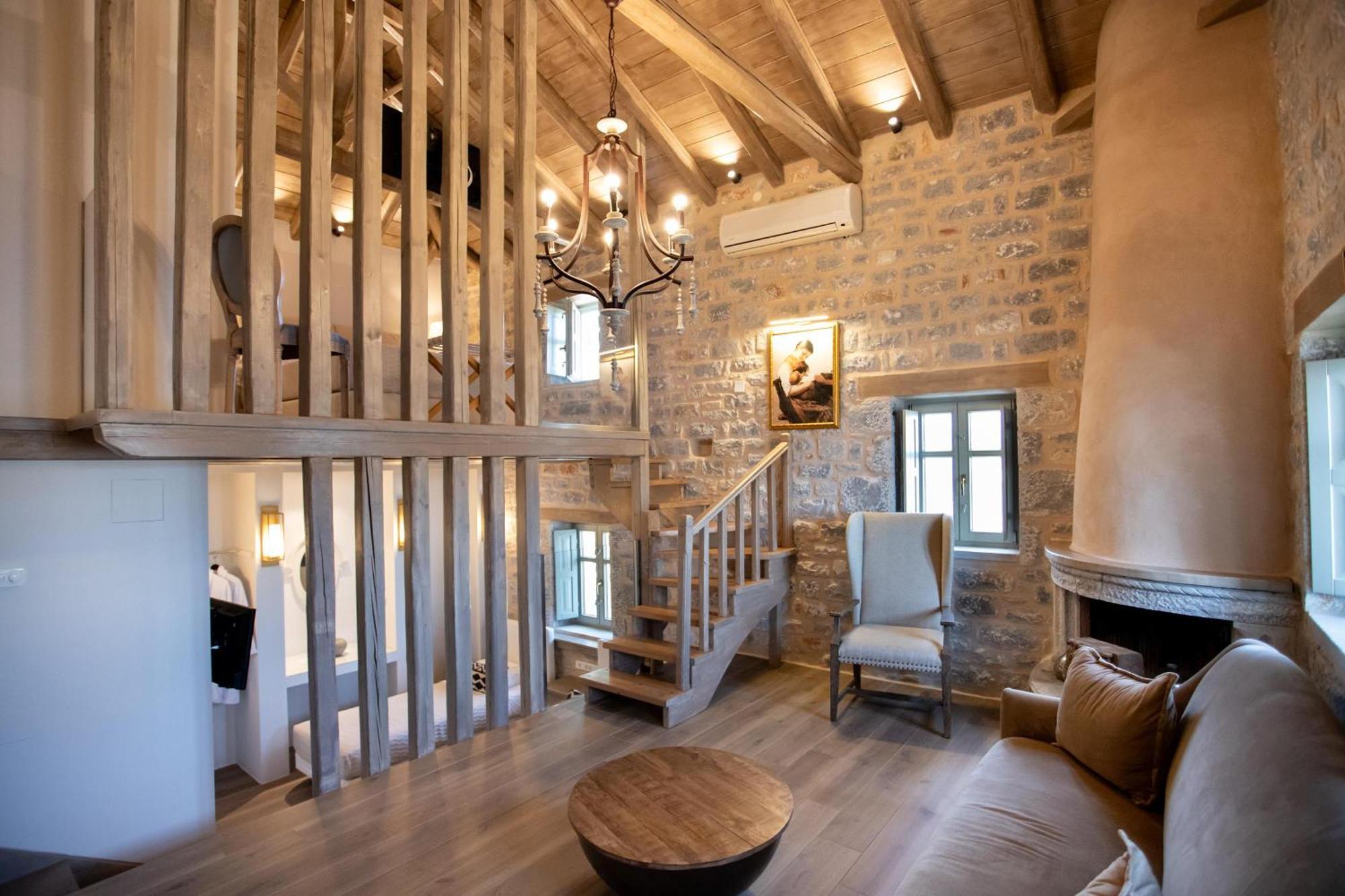 Karavostásion Akrolithi Guesthouse מראה חיצוני תמונה
