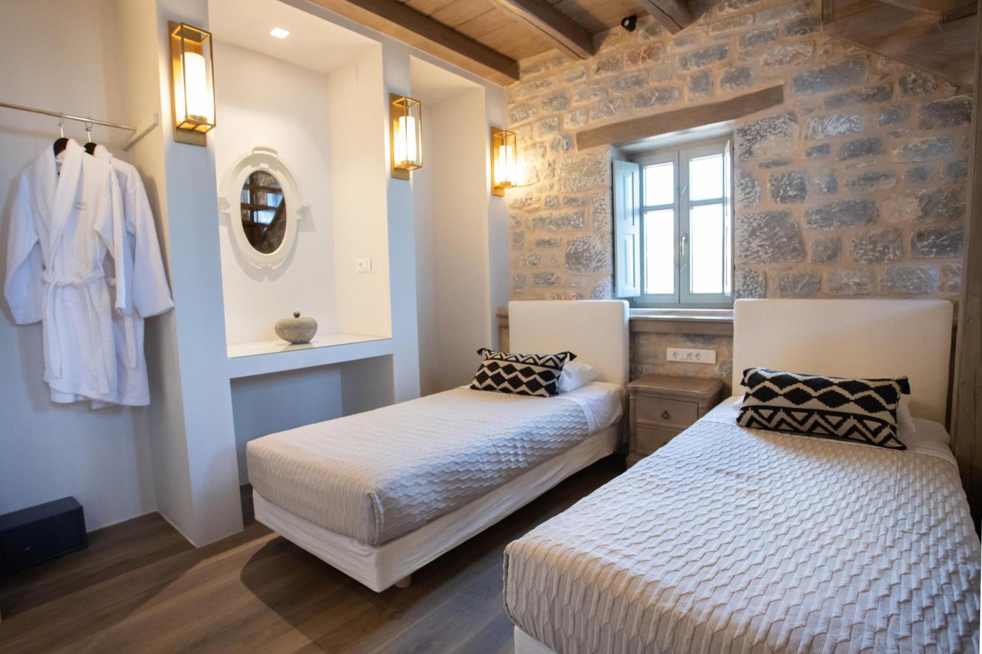 Karavostásion Akrolithi Guesthouse מראה חיצוני תמונה