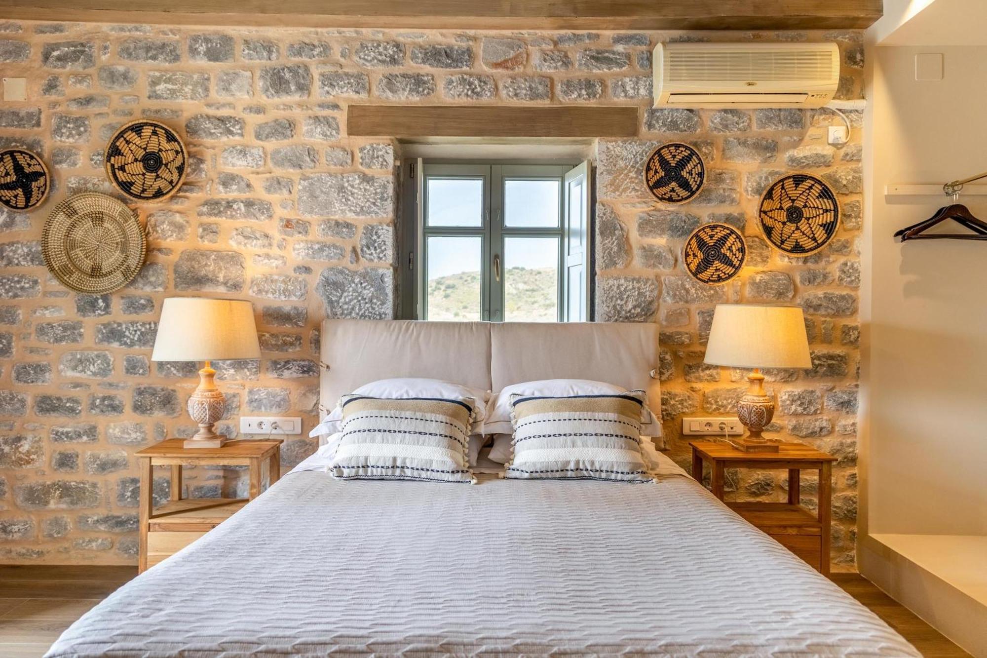 Karavostásion Akrolithi Guesthouse מראה חיצוני תמונה