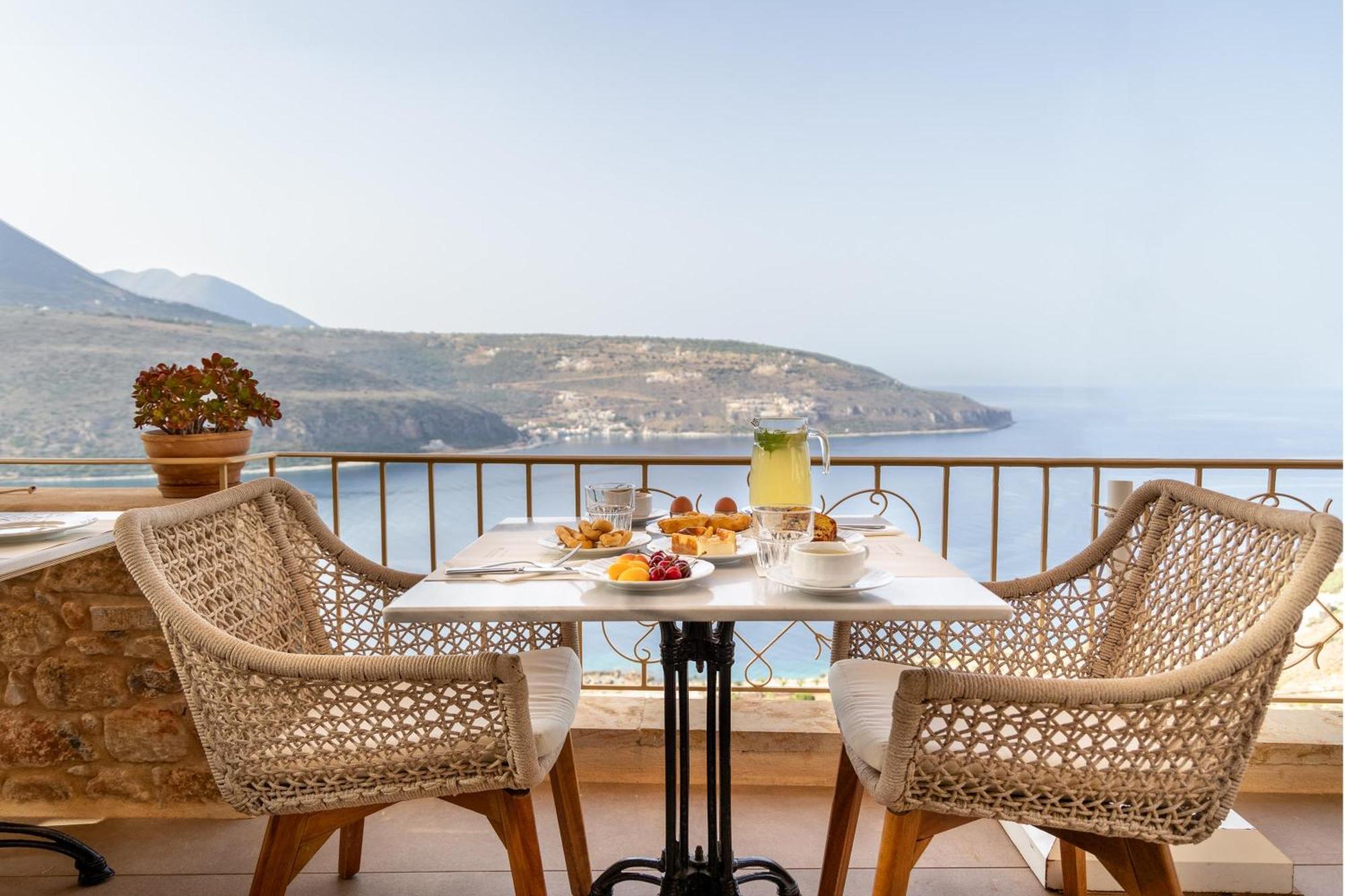Karavostásion Akrolithi Guesthouse מראה חיצוני תמונה